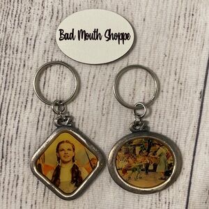 Set of 2 Vintage 90s The Wizard of Oz Keychains - Dorothy and Munchkinland